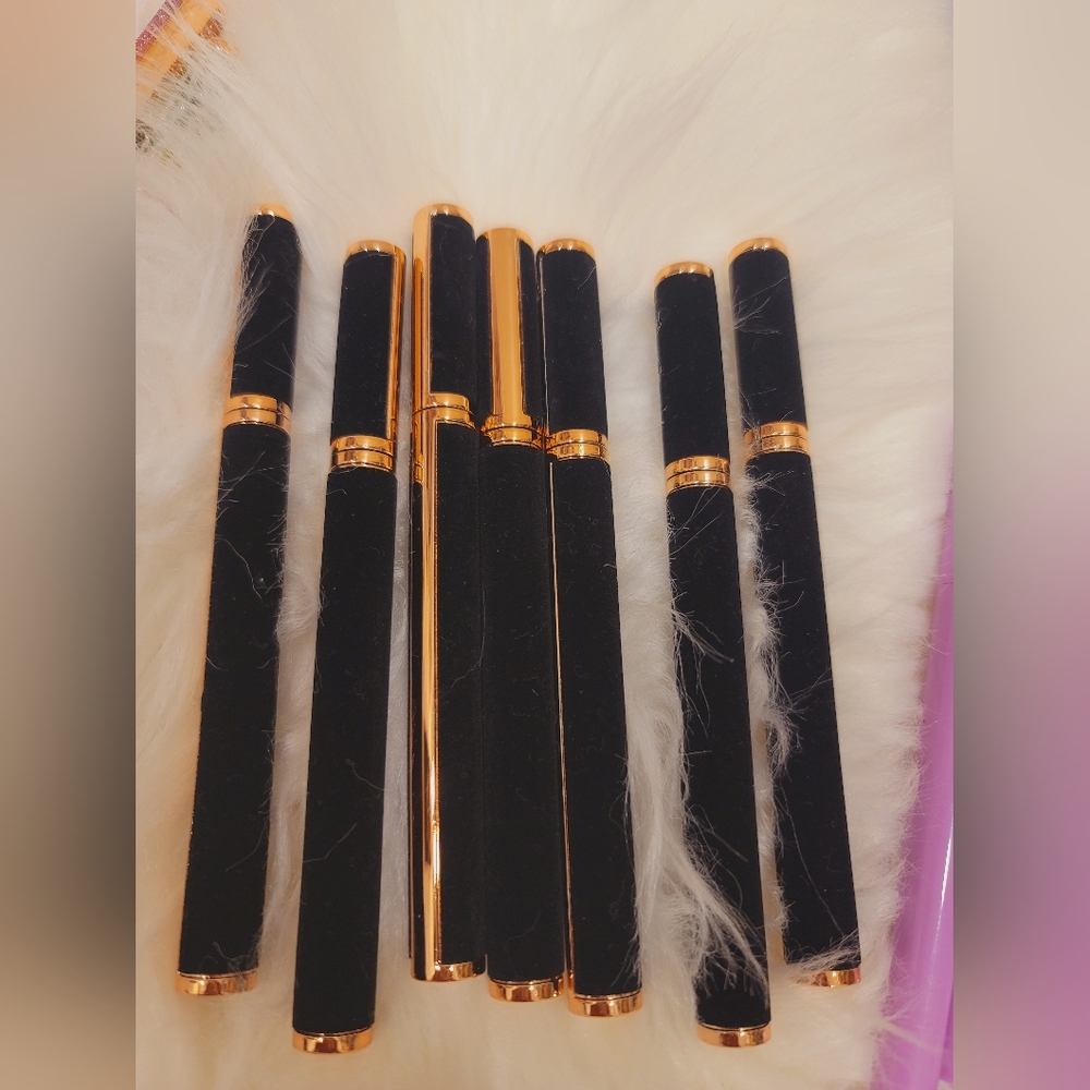 Eyelashes glue pen
